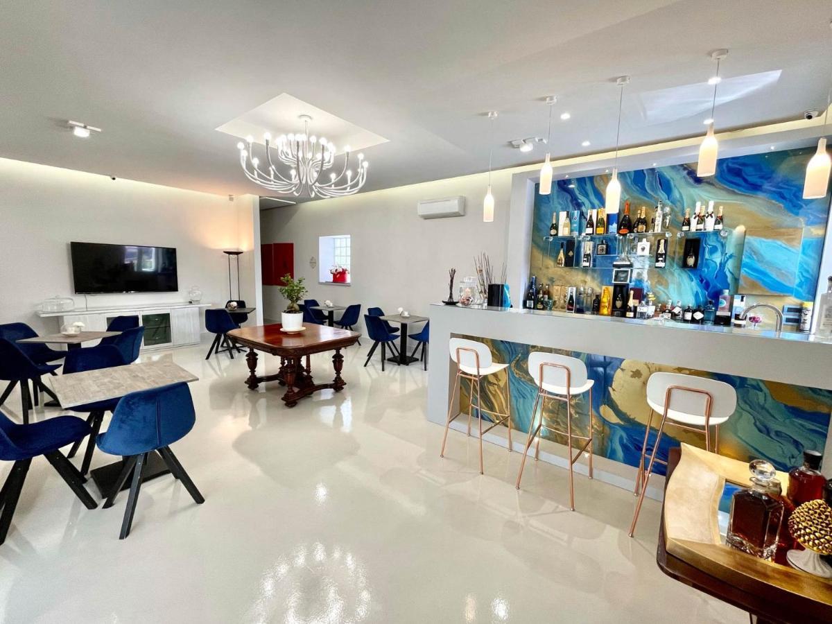 Tribus Boutique Hotel トッレ・アンヌンツィアータ エクステリア 写真